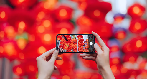 AI「硬控」拜年